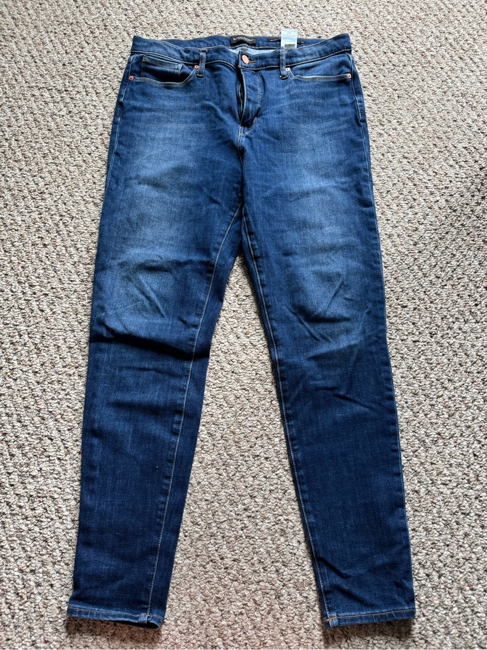 Banana Republic Women’s Skinny Jeans in Dark Blue Wash
